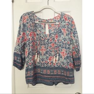 Hollister floral top • M